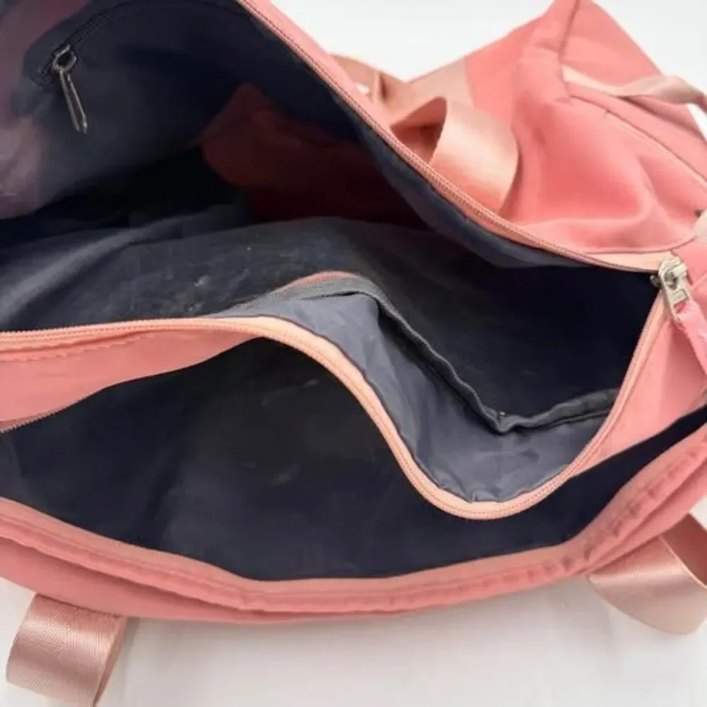 Women’s bag  BT-BABTO Pink Duffel Bag